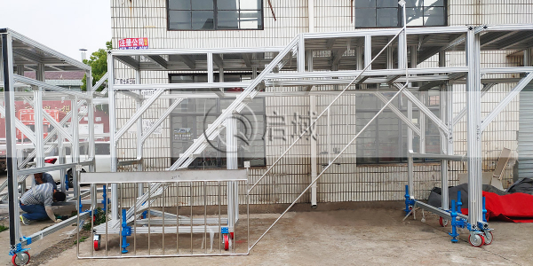 工业流水线铝型材跨线梯-飞机检修平台案例